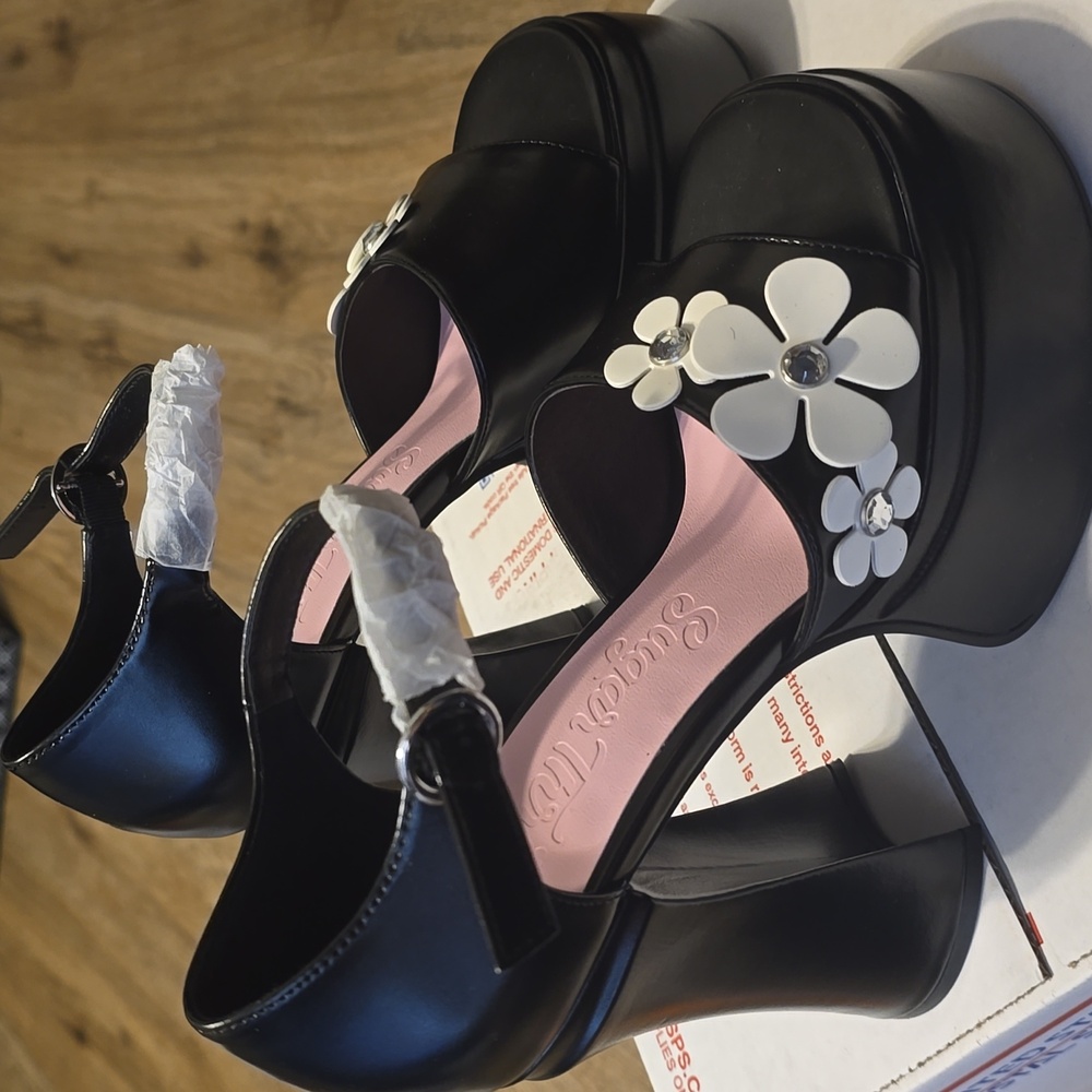 Sugar Thrillz Black and White Floral Platforms